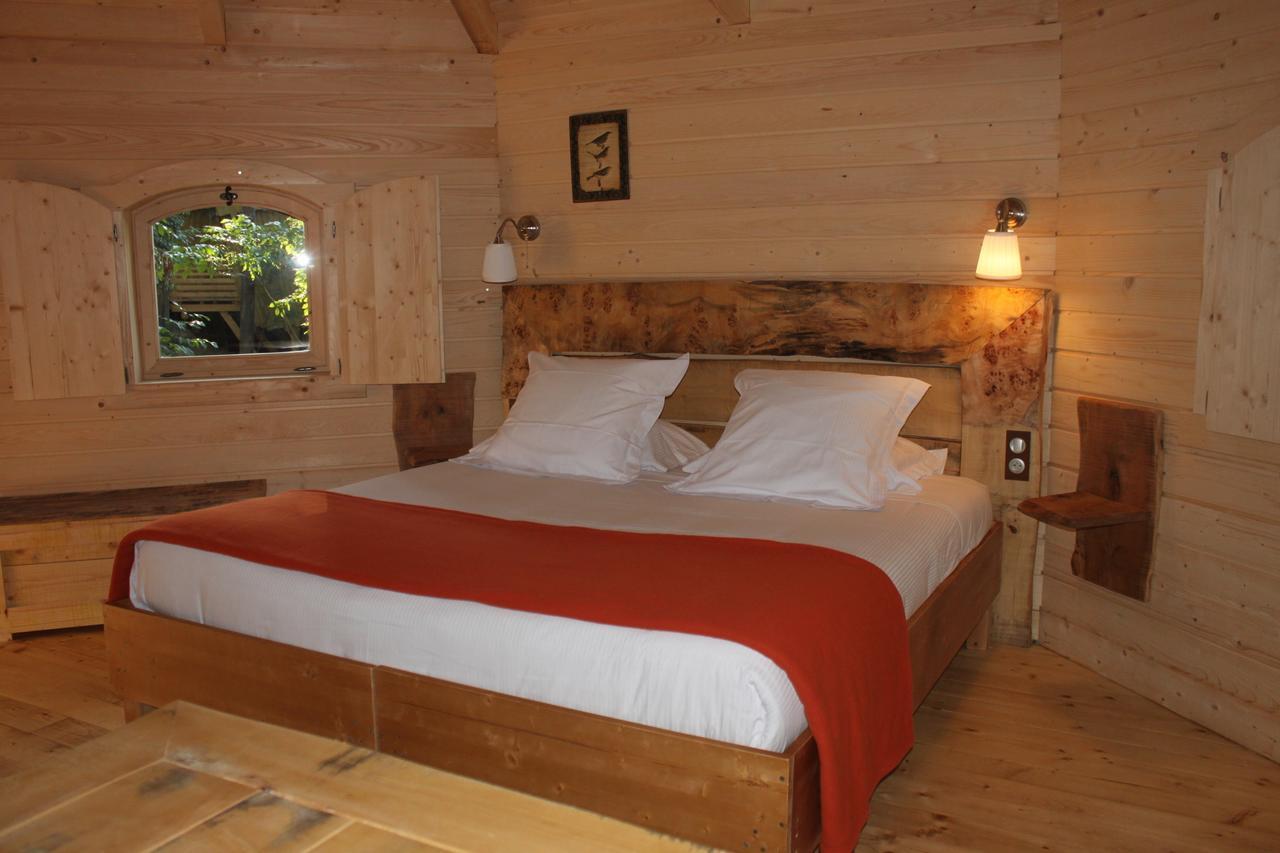 Les Cabanes Dans Les Bois Logis Hotel Villedubert Kamer foto