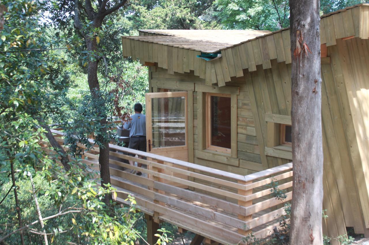 Les Cabanes Dans Les Bois Logis Hotel Villedubert Kamer foto